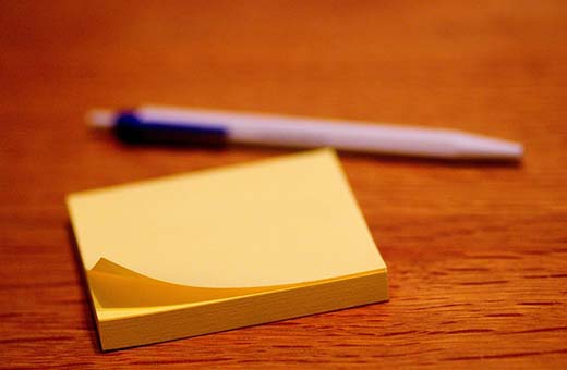 Post-it-notes-and-pen